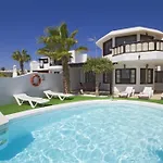 Διαμέρισμα Miguel, 3 Bed With Private Pool *