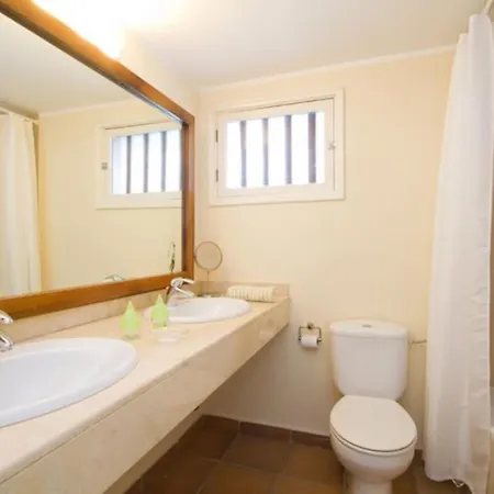 Apartment Miguel, 3 Bed With Private Pool Puerto del Carmen (Lanzarote)