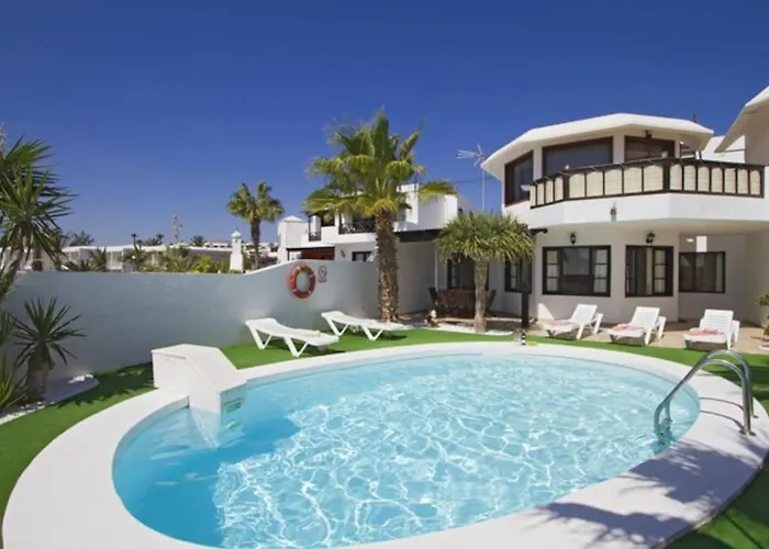 Miguel, 3 Bed With Private Pool Apartment *