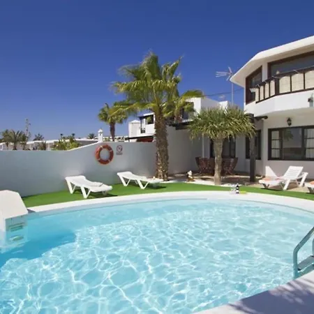 Miguel, 3 Bed With Private Pool アパート